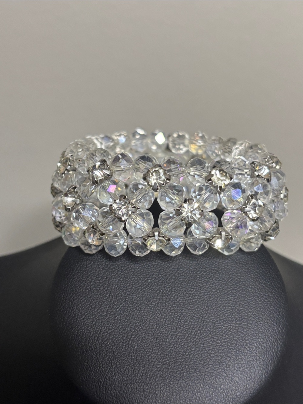 Clear Crystal Flower Stretch Bracelet - Sparkling Floral Cluster